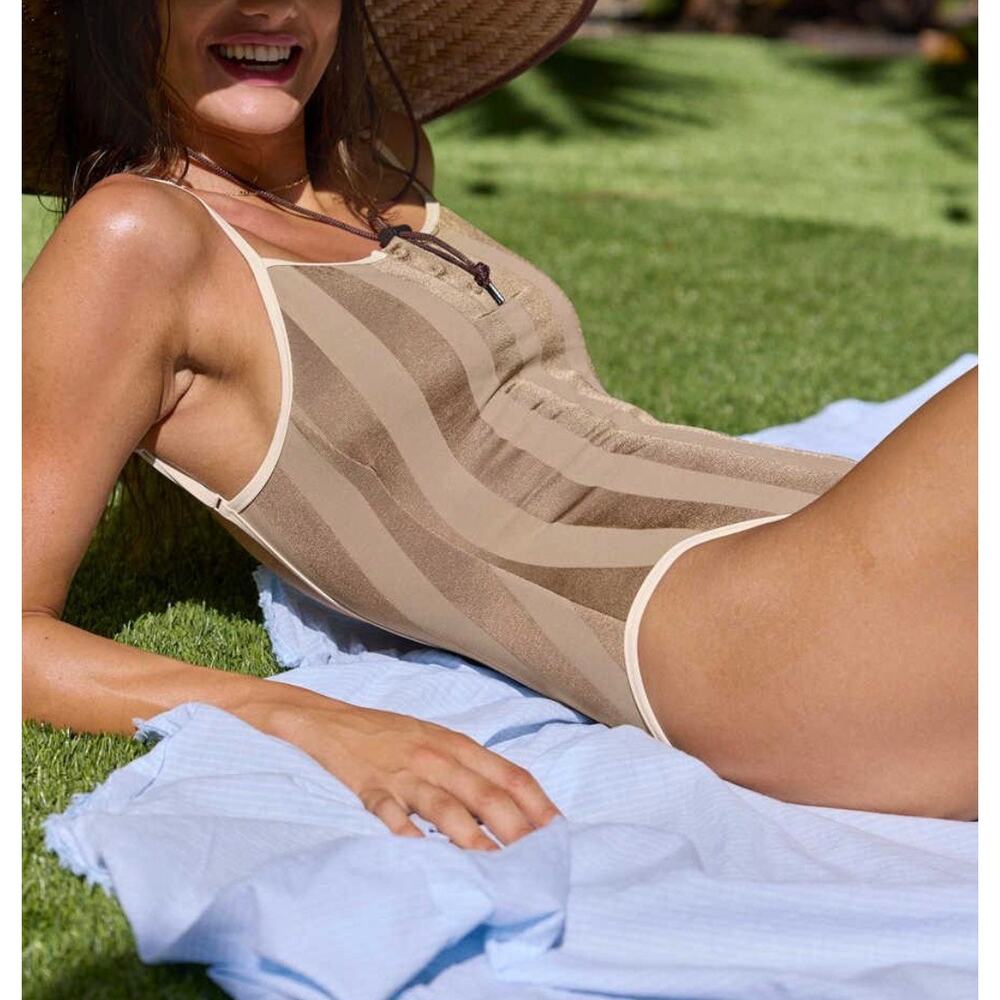 Aerie Women´s Neutral Aesthetic Shine Henley One Piece Summer Swimsuit XL